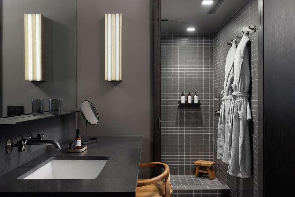 Mollie Aspen Hotel Room photo